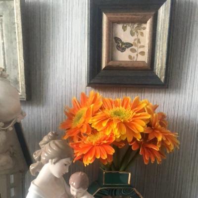 TƯỢNG TÂY BAN NHA MẸ VÀ BÉ